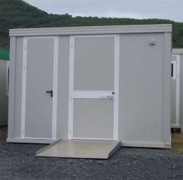 BLOQUE SANITARIO PMR NUEVO CON WC PMR, LAVABO PMR, WC ESTÁNDAR Y LAVAMANOS