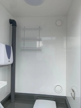 CONTENEDOR WC CON CISTERNA CABINA