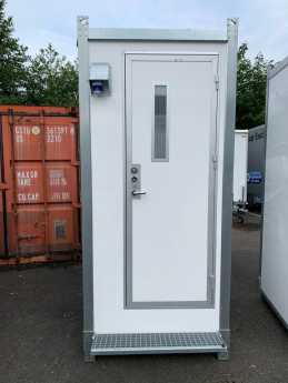 CONTENEDOR WC CON CISTERNA CABINA