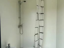 CONTENEDOR SANITARIO CON 3 CABINAS