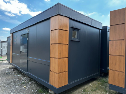 CONTENEDOR SANITARIO EQUIPADO CON 4x INODOROS / 1x URINARIO / 3x LAVABOS