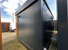 CONTENEDOR SANITARIO EQUIPADO CON 4x INODOROS / 1x URINARIO / 3x LAVABOS