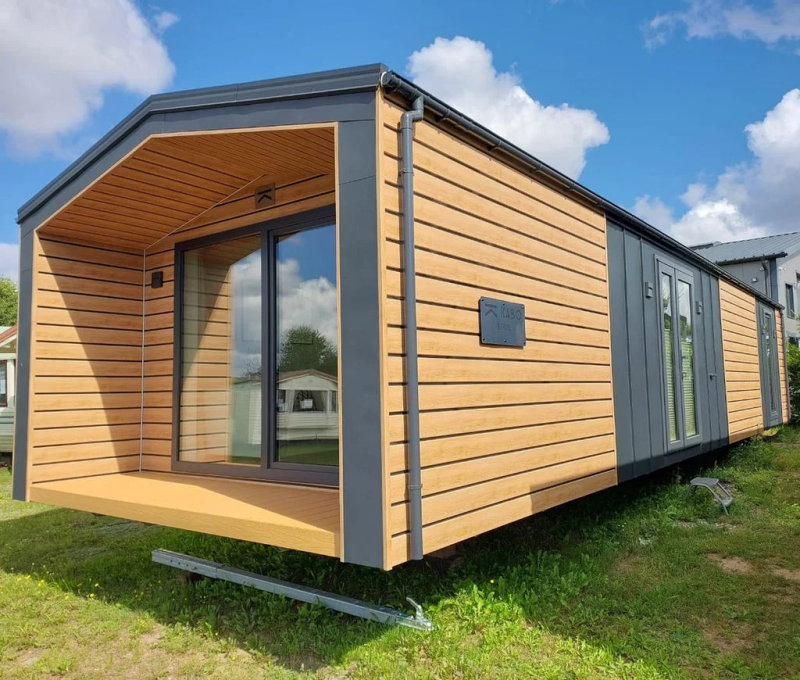 CASA BERYL SHADOW TURNER MALTA DE ROBLE