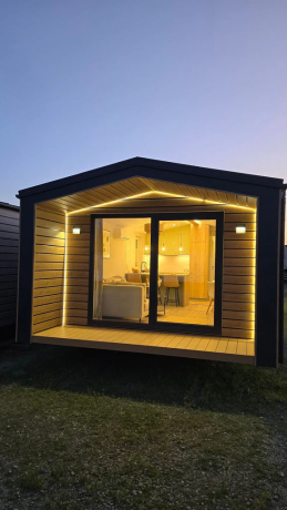 CASA BERYL SHADOW TURNER MALTA DE ROBLE