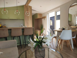 CASA BERYL SHADOW TURNER MALTA DE ROBLE