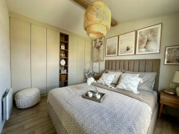 CASA BERYL SHADOW TURNER MALTA DE ROBLE