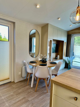 CASA EMERALD 12X4 MT