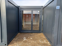 BUNGALOW CON INSTALACIONES SANITARIAS (50M2)