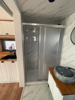 TINY HOUSE LISTA PARA ENTRAR A VIVIR