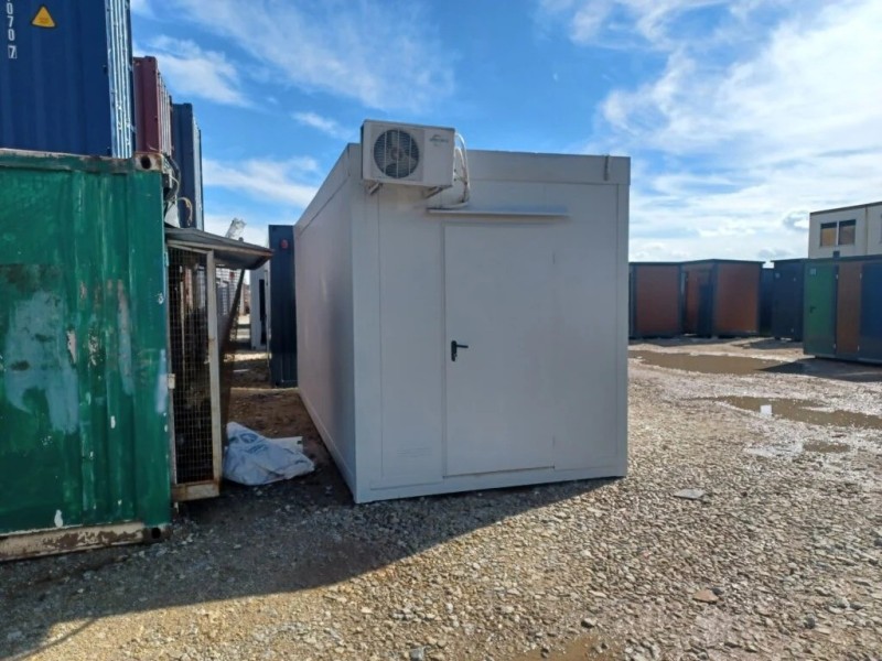 CONTENEDOR GASTRONÓMICO / TAQUILLA / VENTA / GUARDIA 2,5 X 6M