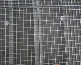 CONTENEDOR DE RESIDUOS PELIGROSOS DE 20 PIES CON APERTURA LATERAL - NUEVO